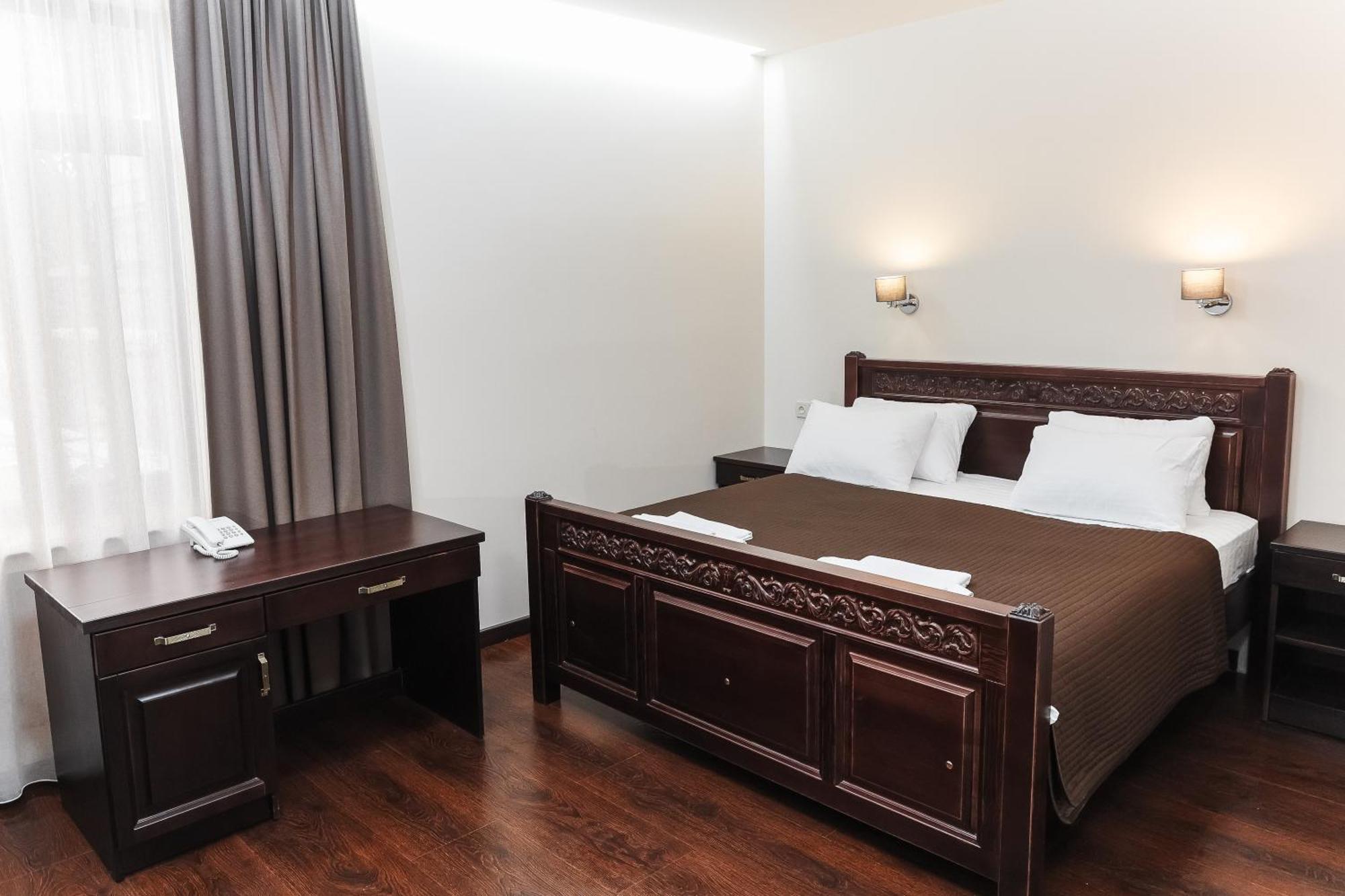 Dvin Hotel Pavlodar Exterior foto